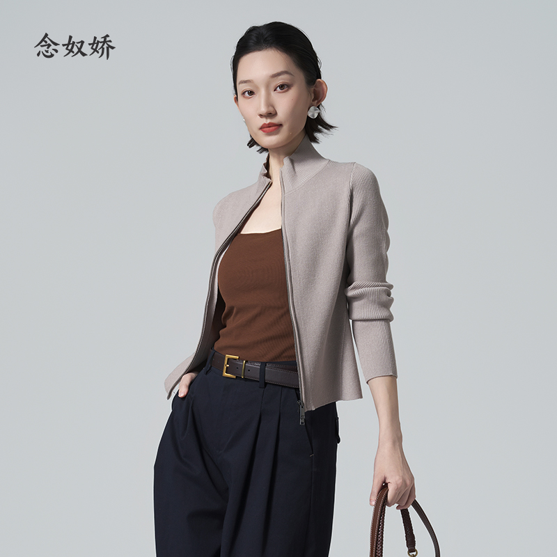 【商场搭配品】ZNU653E  轻薄舒适 两色美背 无负担 好搭配