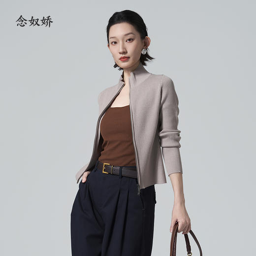 【商场搭配品】ZNU653E  轻薄舒适 两色美背 无负担 好搭配 商品图0