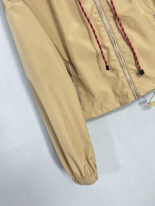 缪缪 卡其色连帽防晒外套 春夏款 商品图8