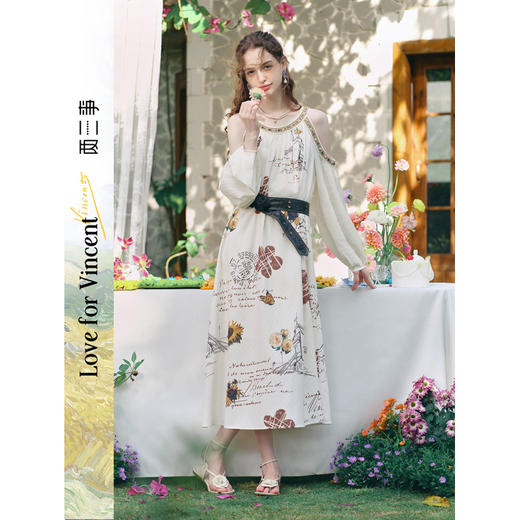 两三事梵高文艺 2026春季新款度假风织带拼接露肩印花连衣裙 商品图0