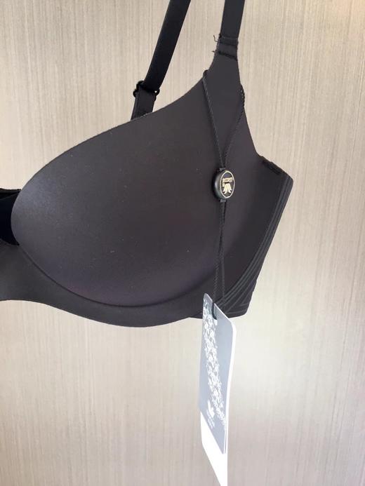 F022712简约立体无痕一片式光面内衣聚拢显大文胸 商品图10