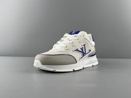 春季特惠💰680 LV 纯原版本 # 驴家 秋冬男士系列 Classic 牛皮革 圆头系带 低帮 生活休闲鞋 商品图1