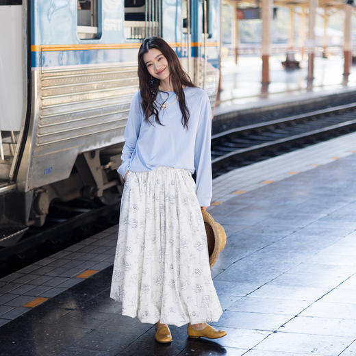 特绽放139朵/花的名字·圆领色织超细条纹落肩长袖卫衣版型T恤女 商品图3