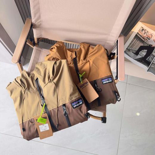 F022740户外机能徒步登山冲锋衣情侣夹克外套 商品图0