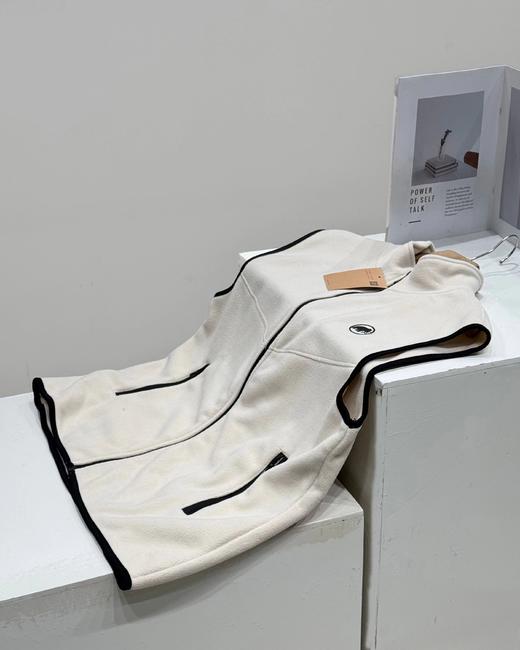 F022715秋冬叠穿氛围感直接拉满！双面摇粒绒马甲 商品图13