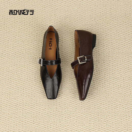 和诚行2026春季新款一字扣带复古软底设计感真皮平跟单鞋0400271 商品图4
