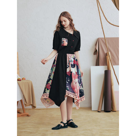 两三事 离岛电台 2026春季新款复古印花拼布不规则半身裙飘逸长裙 商品图2