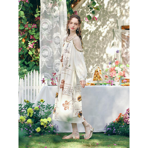 两三事梵高文艺 2026春季新款度假风织带拼接露肩印花连衣裙 商品图2