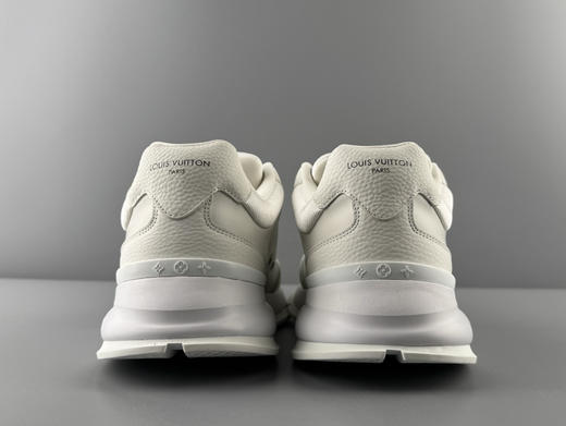 春季特惠💰680 LV 纯原版本 # 驴家 秋冬男士系列 Classic 牛皮革 圆头系带 低帮 生活休闲鞋 商品图6