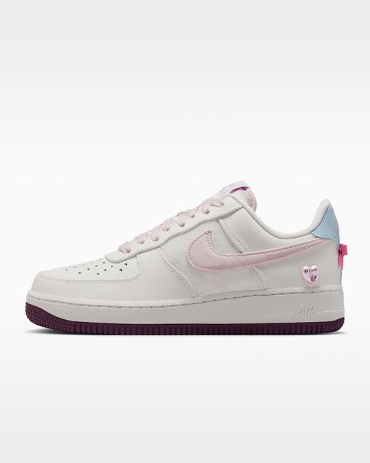 Nike耐克 Air Force 1 '07 情人节系列女子空军一号运动鞋IQ4937-161 商品图0