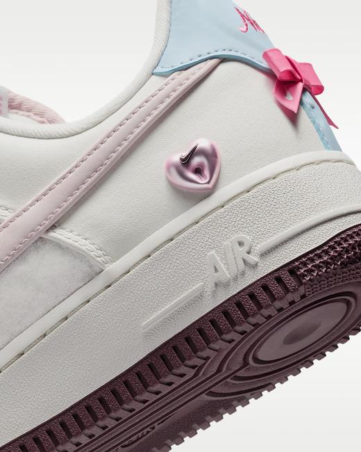 Nike耐克 Air Force 1 '07 情人节系列女子空军一号运动鞋IQ4937-161 商品图3