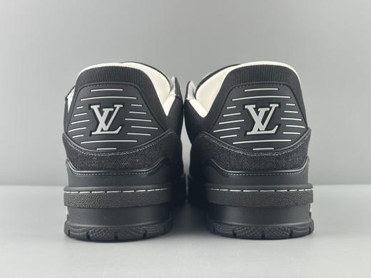 春季特惠💰720 LV 纯原版本 # 驴牌 Trainer 黑色牛仔压花 商品图5