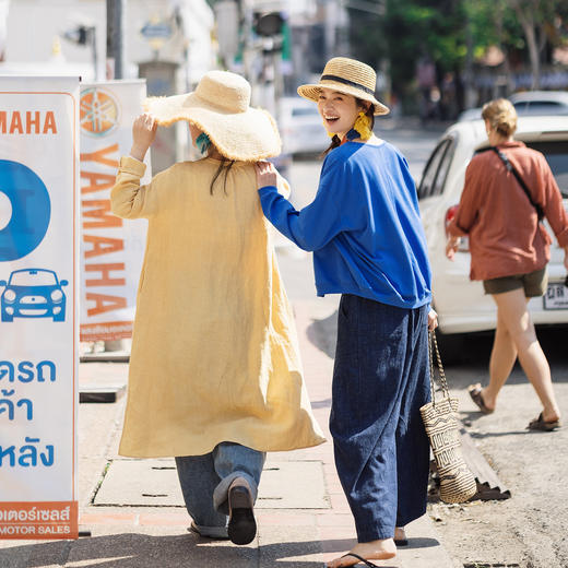 特绽放116朵/三姐妹·干洗亚麻半开襟系扣落肩长袖连衣裙文艺长裙 商品图3