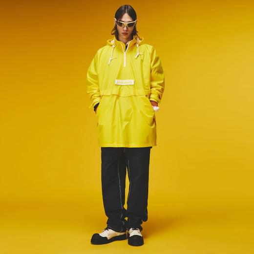 Napapijri 中性Martine Rose联名 Rainforest Axl 字母徽标贴片连帽雨衣 黄色 NP0A4FI2YS11 商品图8
