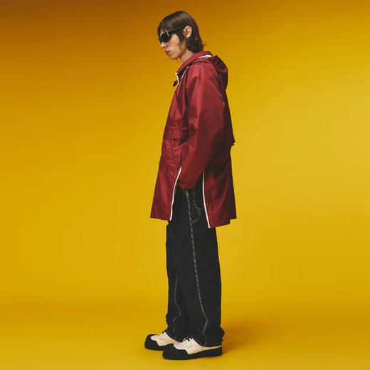 Napapijri 中性Martine Rose联名 Rainforest Axl 字母徽标贴片连帽雨衣 酒红色 NP0A4FI2R1E1 商品图10