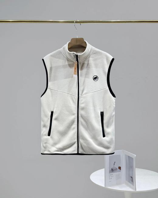 F022715秋冬叠穿氛围感直接拉满！双面摇粒绒马甲 商品图3