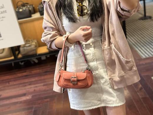 到手价1480元 Coach麂皮Ashton mini斜挎/腋下包 尺寸：20*9.5*5.5cm  美国代购，无中文标签，介意慎拍 商品图8