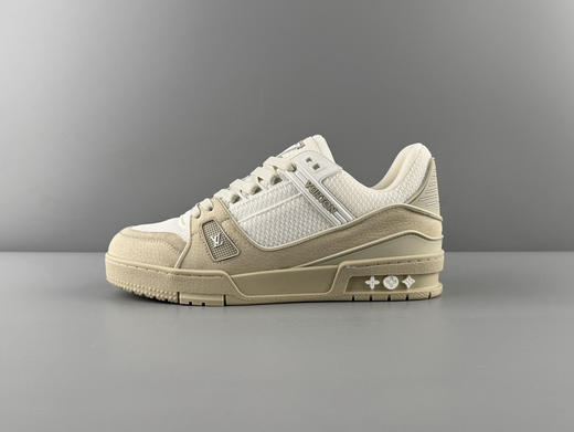 春季特惠💰720 LV 纯原版本 # 驴牌 Trainer 经典配色 米色 商品图0