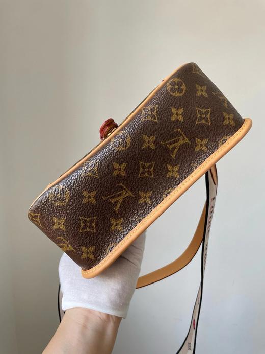 F022777随性复古时尚日常通勤可单肩可斜挎可手拎法棍包 商品图12