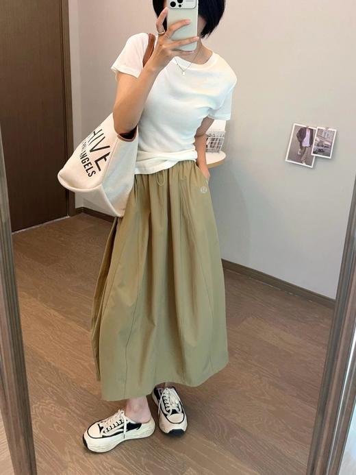 F022754轻量复合防晒松紧腰A字宽松百搭工装半身裙 商品图4