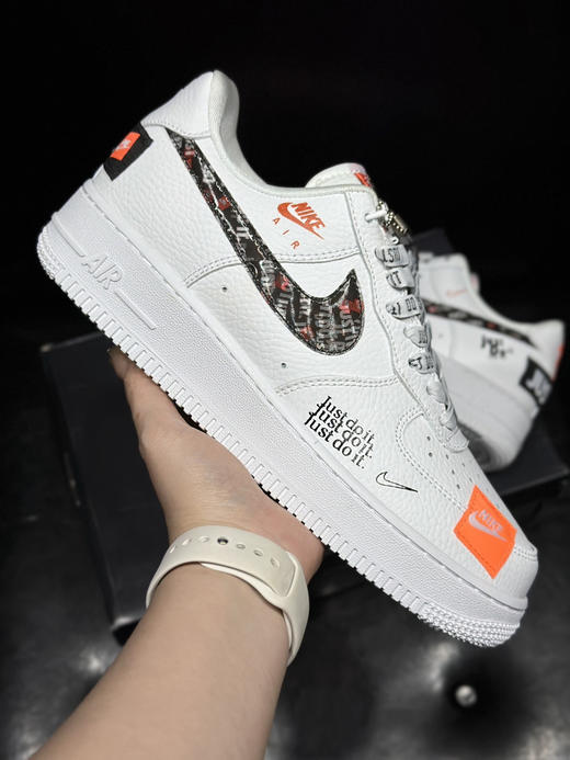 春季特惠💰340 Nk Air Force 1 空军系列 经典复古风格 防滑轻便 低帮 板鞋 男女同款 商品图3