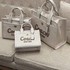 到手价1880元 Coach专柜，最新款Cargo托特超级好价 纯皮材质 尺寸: 20*15*11cm  美国代购，无中文标签，介意慎拍 商品缩略图0