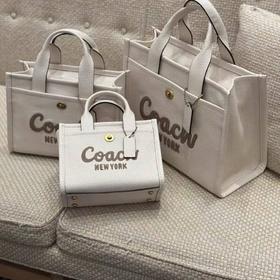 到手价1880元 Coach专柜，最新款Cargo托特超级好价 纯皮材质 尺寸: 20*15*11cm  美国代购，无中文标签，介意慎拍