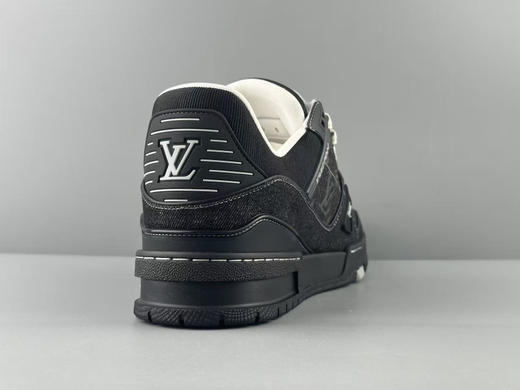 春季特惠💰720 LV 纯原版本 # 驴牌 Trainer 黑色牛仔压花 商品图3