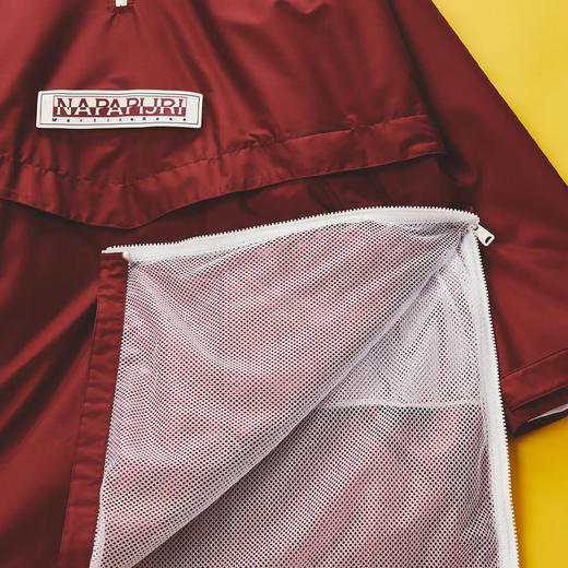 Napapijri 中性Martine Rose联名 Rainforest Axl 字母徽标贴片连帽雨衣 酒红色 NP0A4FI2R1E1 商品图2