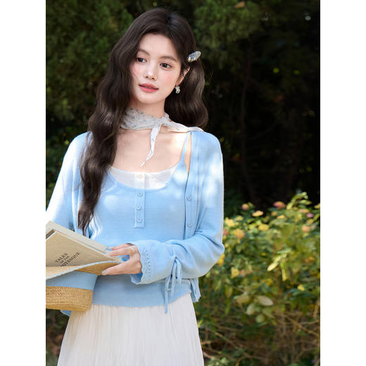 鹿向南「海盐气泡」法式浅蓝色针织衫开衫外套显瘦上衣女春季新款 商品图0