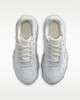 Nike耐克 Aura Edge 女子运动鞋HQ7025-100 商品缩略图3