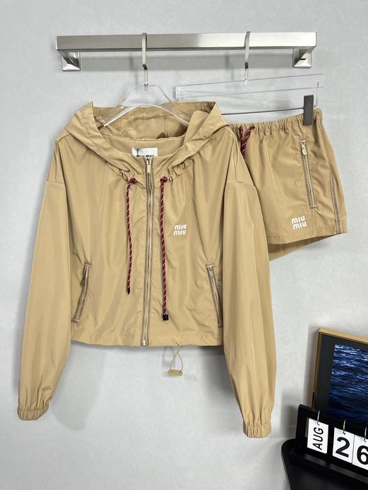 Miu缪 尼龙连帽防晒外套 春夏穿超舒服 商品图1
