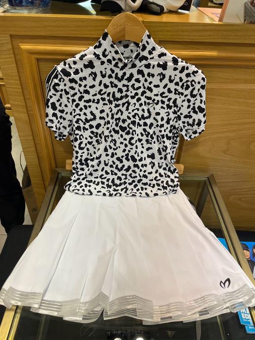 兔耳朵🐰家新款女士冰感印花立领短袖小衫来啦！YD❗️豹纹印花兼具独特的辨识度，注重细节与细节工艺，不用多赘述，就是很时髦好看，夏季这种超级百搭的衣服hin时髦！ 商品图0