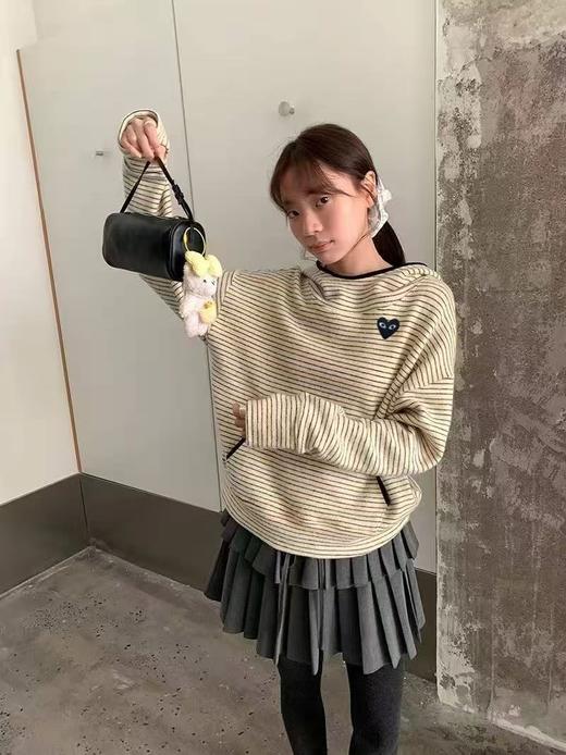 F022713黑灰细条纹宽松连帽兔绒针织衫卫衣 商品图4