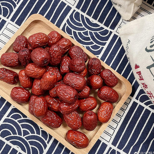 新疆玛谷农场原生态无添加吊干灰枣  每买4斤灰枣赠送品牌托特包 数量有限送完即止 商品图2
