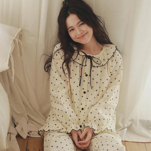 全棉双层纱~26新款荷叶领睡衣少女款家居服带 复古波点/千鸟格 洋气俏皮 蝴蝶结系长袖睡衣套装 商品图0