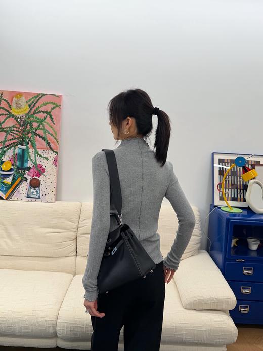 芬迪 新品 基础款木耳边弹力打底衫（MM） 商品图1