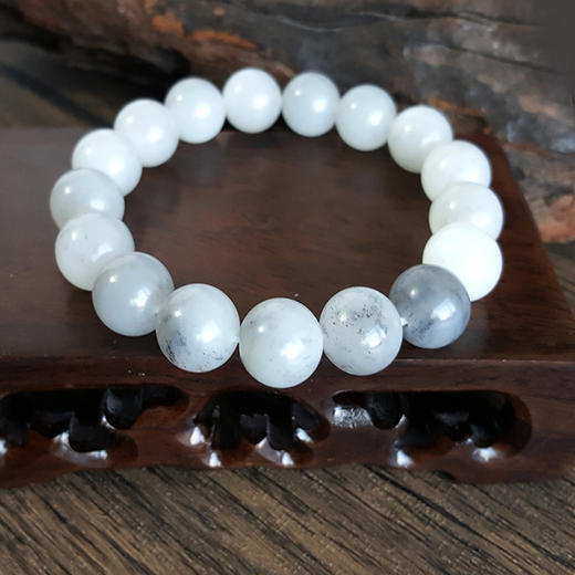 【天然正品】天然新疆籽料约12.0MM青花和田玉圆珠手串250226NJS12 商品图3