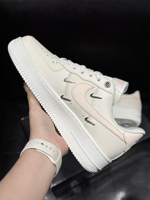 春季特惠💰340 Nk Air Force 1 空军系列 经典复古风格 防滑轻便 低帮 板鞋 男女同款 商品图4