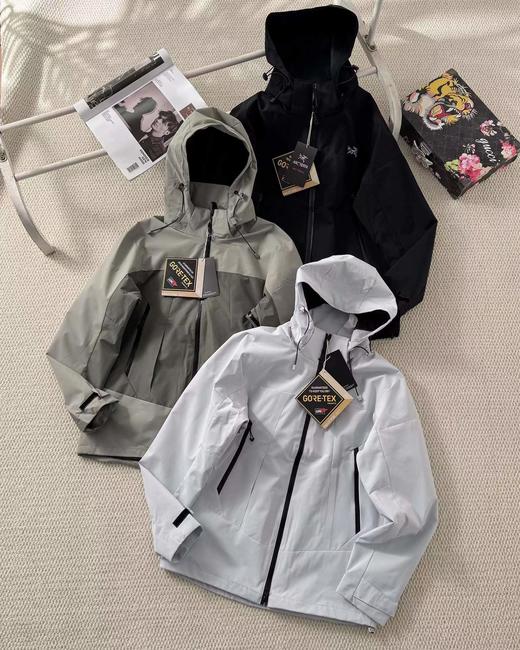 F022779早春新款户外三合一情侣冲锋衣外套 商品图0