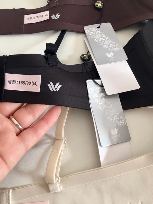 F022712简约立体无痕一片式光面内衣聚拢显大文胸 商品图6