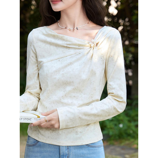 鹿向南【0211/20:00新品前1小时7折限量100件】杏色设计感长袖T恤 商品图2