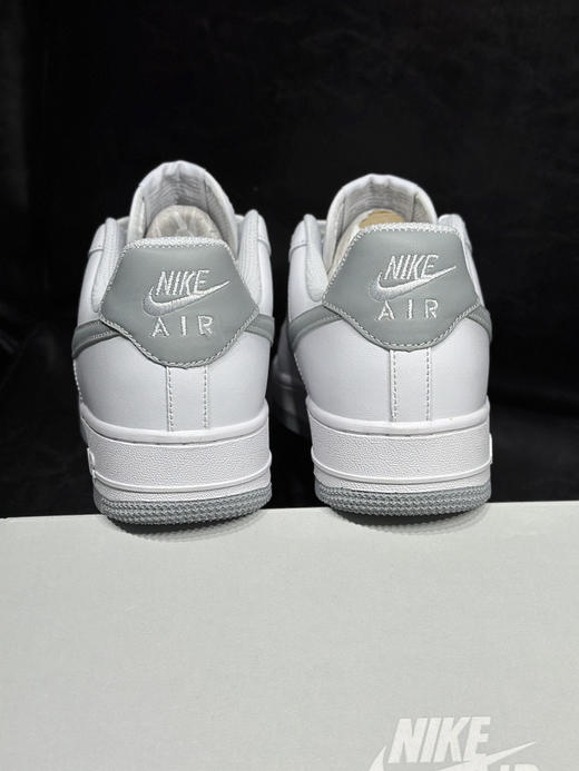 春季特惠💰340 Nk Air Force 1 空军系列 经典复古风格 防滑轻便 低帮 板鞋 男女同款 商品图2