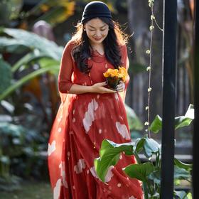 【林栖设计小店】浮云逸然|桑蚕丝优雅宽松百搭多色2026夏新款鱼子缬印花披肩1962011