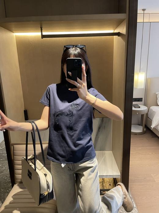 点此购买 哈吉斯春夏季大狗狗女款刺绣短袖T恤 mp 341001 商品图7