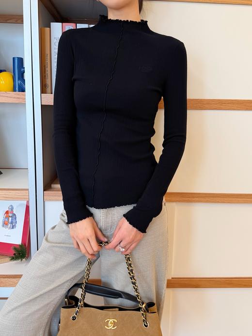 芬迪 新品 基础款木耳边弹力打底衫（MM） 商品图4