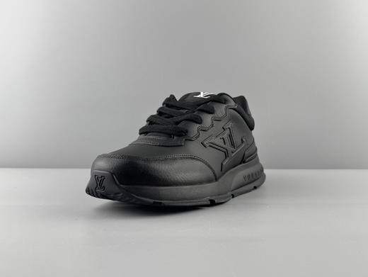 春季特惠💰680 LV 纯原版本 # 驴家 秋冬男士系列 Classic 牛皮革 圆头系带 低帮 生活休闲鞋 商品图1