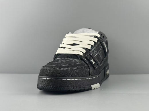 春季特惠💰720 LV 纯原版本 # 驴牌 Trainer 黑色牛仔压花 商品图1