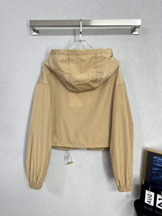 缪缪 卡其色连帽防晒外套 春夏款 商品图1