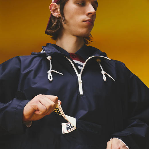 Napapijri 中性Martine Rose联名 Rainforest Axl 字母徽标贴片连帽雨衣 蓝色 NP0A4FI2B2Q1 商品图6